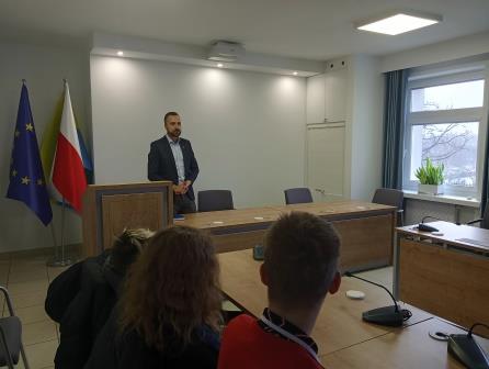 Lekcja wiedzy o społeczeństwie z burmistrzem.