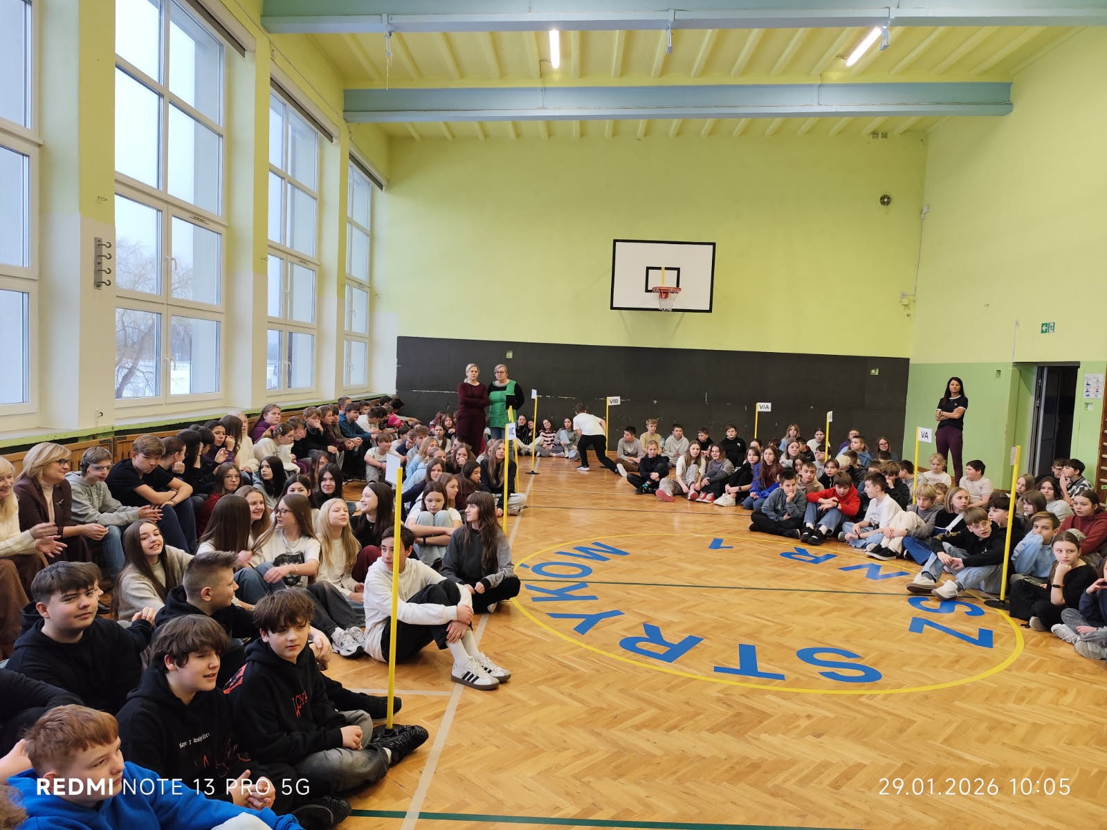 Apel organizacyjno-porządkowy dotyczący bezpieczeństwa.