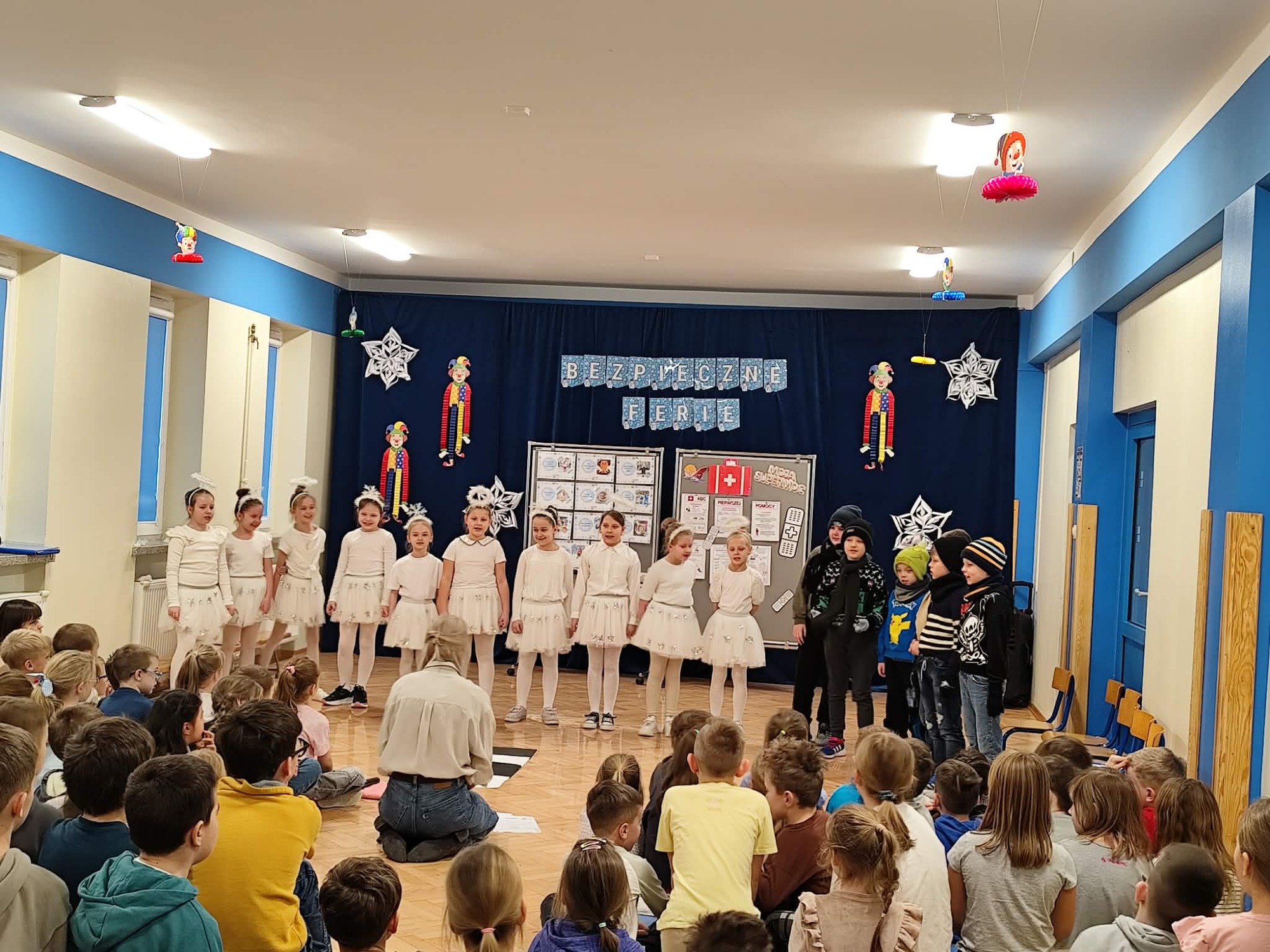 Ferie zimowe bezpieczne i radosne !