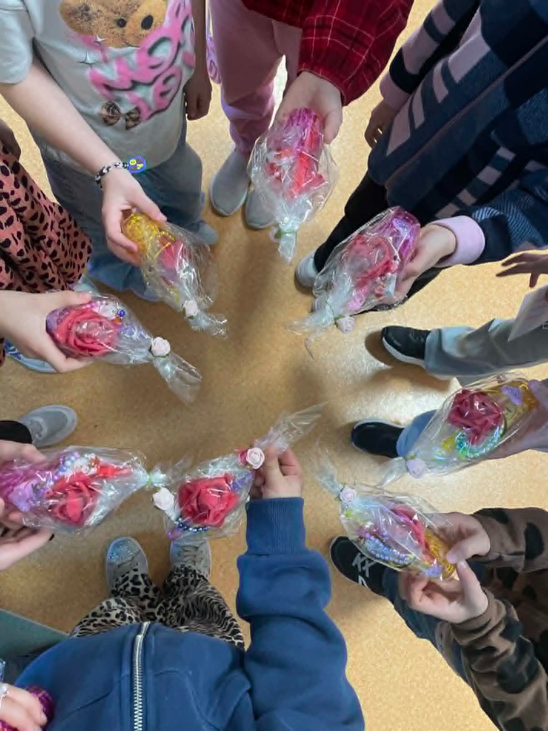 Radosne świętowanie Dnia Kobiet i Dnia Chłopca w klasach 1–3