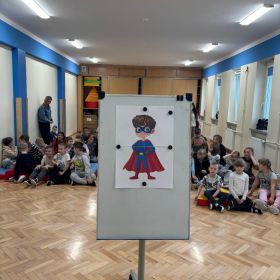 „Supermoce poprawnej komunikacji”.