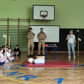 Apel organizacyjno-porządkowy i „Bezpieczne Wakacje” dla klas IV–VIII