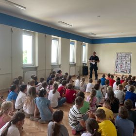 Bezpieczne Wakacje - spotkanie z funkcjonariuszem Policji