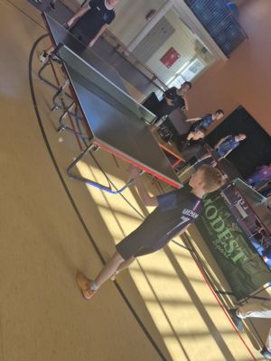 Sportowe emocje &ndash; pojedynek Aleksandra z chłopcem z SP z Bratoszewic.