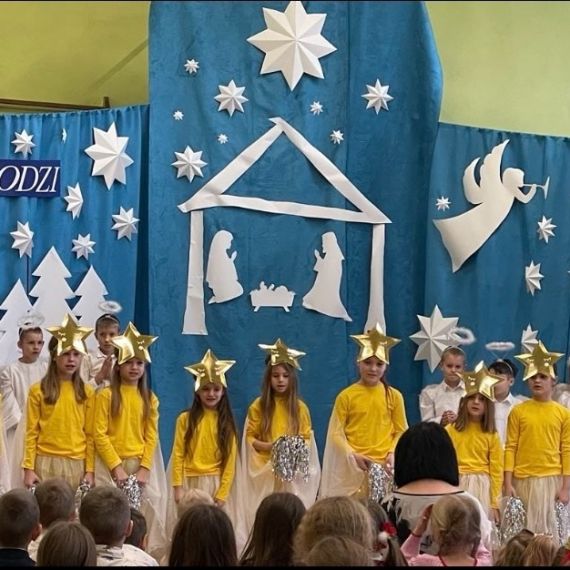 Jasełka w klasach I-III i oddziale przedszkolnym