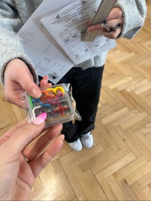 Upominek za udział w konkursie - pokręcona układanka.