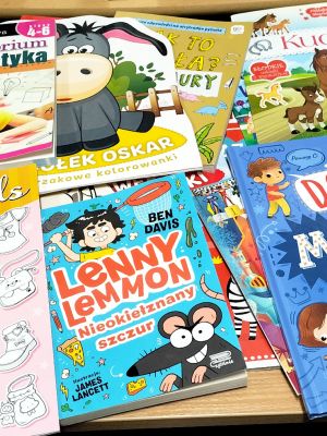  Stoisko z książkami 