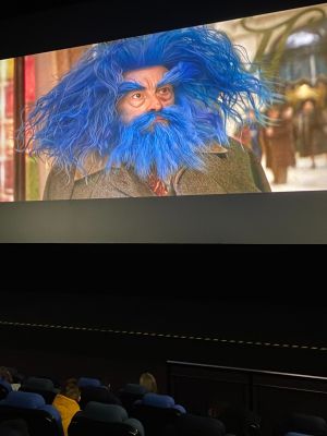 Uczniowie klas 1-3 podczas projektu edukacyjnego Lekcja w kinie