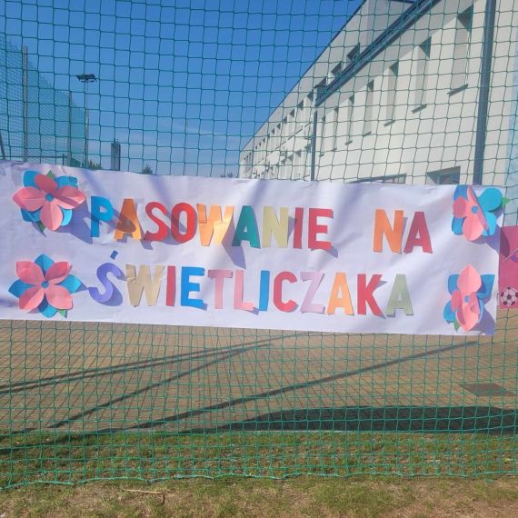 Pasowanie na świetliczaka – Uroczystość dla klas I