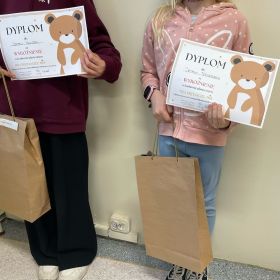 Spektakl pod tytułem "Miś marzy skrycie o przyjacielu celebrycie"