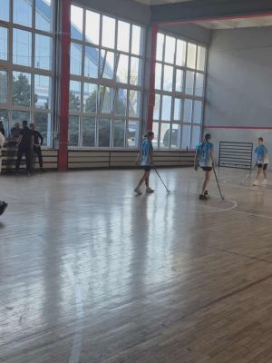 Mecz dziewcząt z SP 2 w Strykowie z zawodniczkami z Parzęczewa.