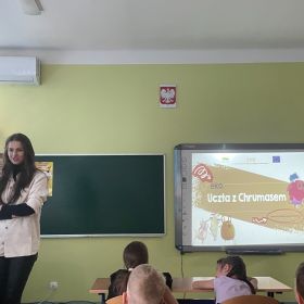 Warsztaty kulinarno-edukacyjne z dietetykiem w klasach 1–3 oraz oddziale przedszkolnym.