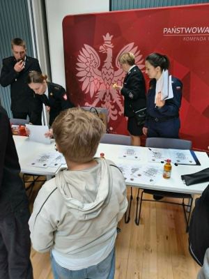 W oczekianiu na nagordę za udział w eliminacjach wojew&oacute;dzkich konkursu &bdquo;Młodzież zapobiega pożarom.