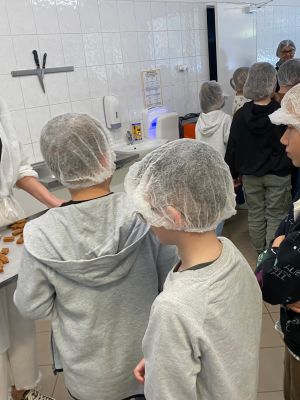 Degustacja świeżych „krówek” 